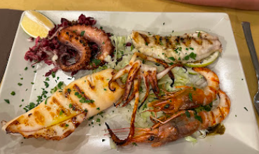Putì signature dishes Tutto Nella Norma
Filetto Di Pescato All'arancia
Linguine All'astice